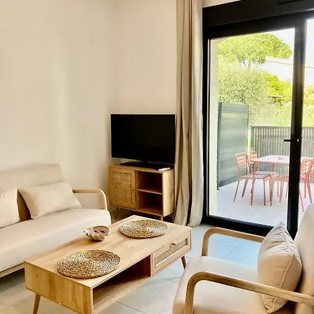 Appartement Marana, Maison En De Bord De Mer.
