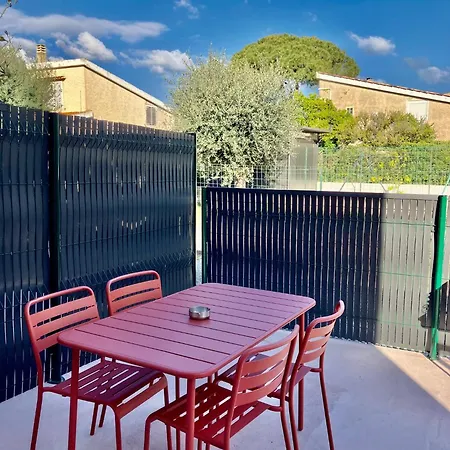 Appartement Marana, Maison En De Bord De Mer.