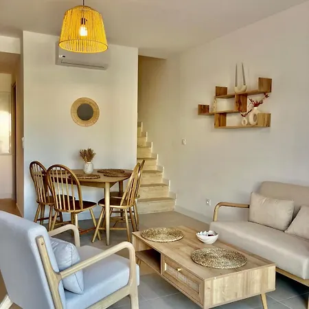Appartement Marana, Maison En De Bord De Mer.